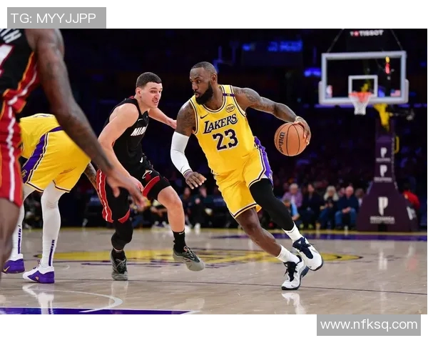 湖人对决热火精彩转播全程回顾与赛后分析尽在此处